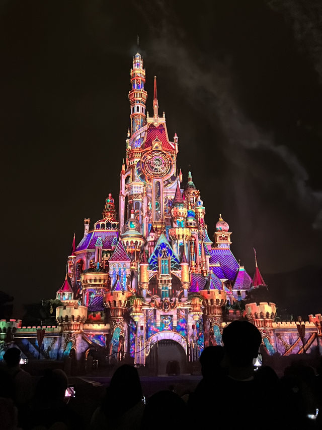 มาดูพลุที่ Hongkong Disneyland กันค่าาา