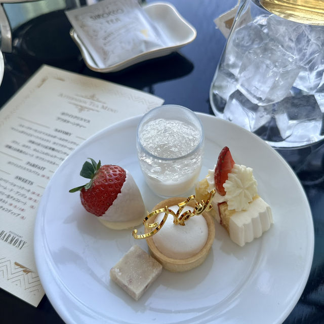 【東京・汐留】AFTERNOON TEA with “SIROCCO”「ホワイトクリスマス」