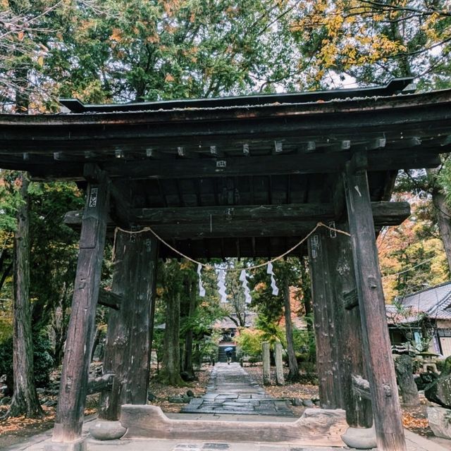 窪八幡神社(大井俣窪八幡神社)