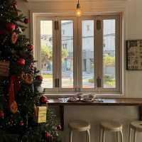 【ソウル】クリスマス仕様の店内がかわいいプレッツェル屋さん
