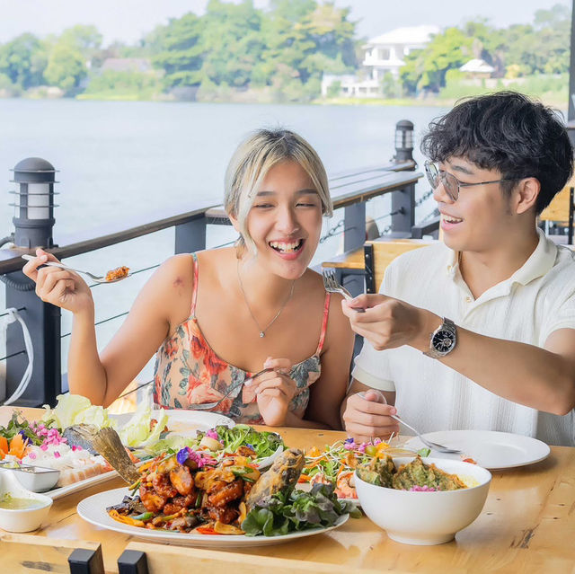 The Mae Klong Cafe and Restaurant