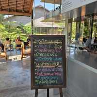 ปฐม ออร์แกนิก ลิฟวิ่ง (Patom Organic Living Cafe)