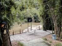 ธรรมชาติคาเฟ่ คาเฟ่บ้านสีขาวสวนผึ้ง ติดริมลำธาร🌲