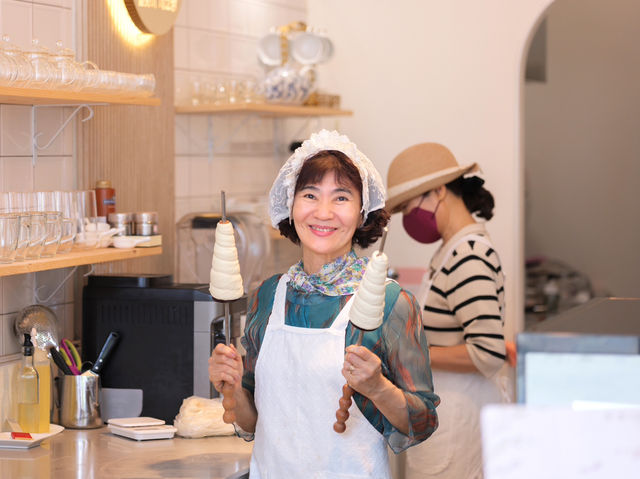 해운대 달맞이길 할머니가 만들어주는 달맞이 체코빵🥐