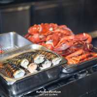 บุฟเฟ่ต์แถมกุ้งมังกร 2 ตัว