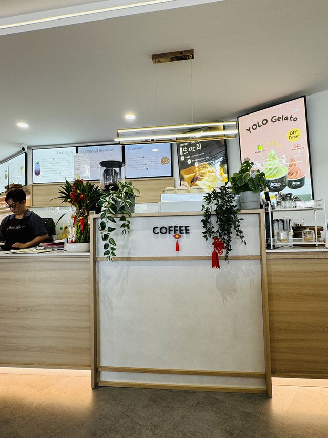 From Toast-Sized Cushions to Fluffy Loaves – My Sweet Escape at Just Bread