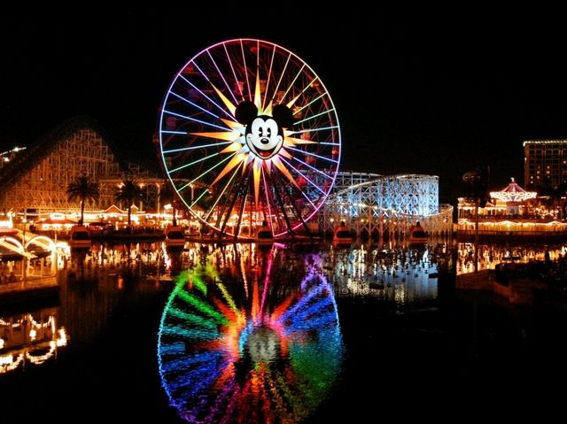  Disneyland California amazing thrilling attractions: Aperfect Honeymoon!