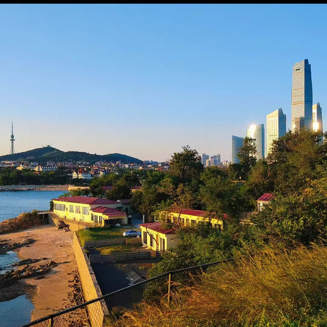 海濱公園～夕陽下的金色海洋🌊