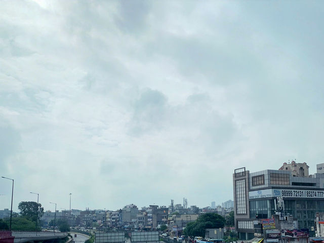 A Scenic Road Trip from Delhi to Agra 🇮🇳🚗
