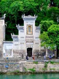 Qinglong Cave: An Ancient Architectural Marvel