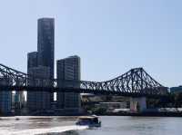 探索布里斯班的地標：Story Bridge的壯麗魅力 🌉✨