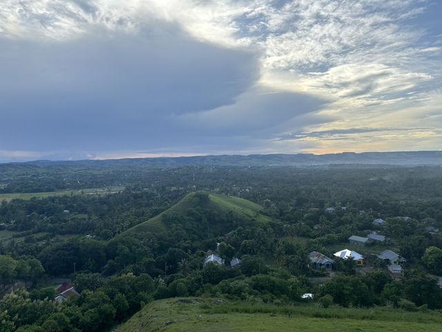 Chasing the Sunset at Bukit Persaudaraan 🌅🏞️