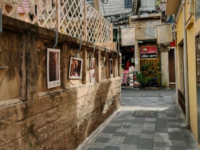 พาชม สตรีทอาร์ท ตรอกศาลเจ้าโรงเกือก ตลาดน้อย