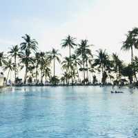 พักผ่อนแบบพรีเมียม ติดทะเลที่ Le Méridien Phuket 