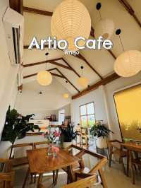 คาเฟ่สุดมินิมอล บรรยากาศอบอุ่น ที่ Artio Cafe