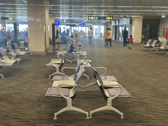 รีวิวสนามบินนานาชาติภูเก็ต … ใหม่ สะอาด ดีสุดๆ ✨💼