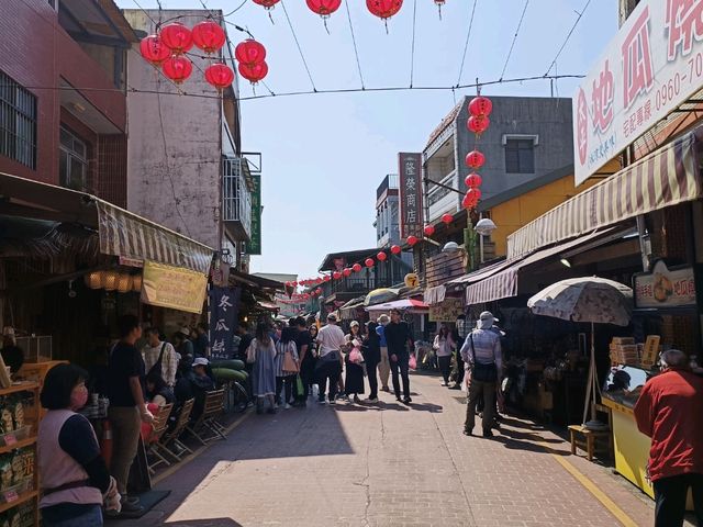 在千米高山間，尋一條靜謐時光的老街。