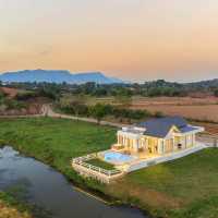 น้ำพริกบ้านดงพูลวิลล่าเขาค้อวิวกังหันลม สวยมินิมอล
