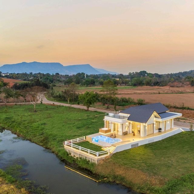 น้ำพริกบ้านดงพูลวิลล่าเขาค้อวิวกังหันลม สวยมินิมอล