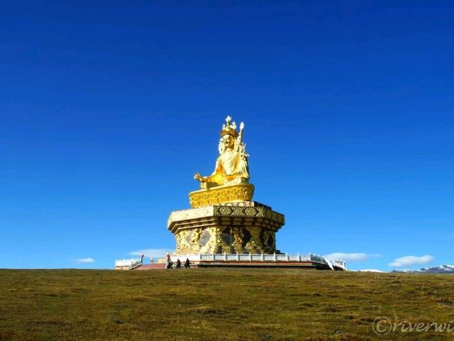 【中国】天空の尼僧の浮島！東チベットの「亜青寺」
