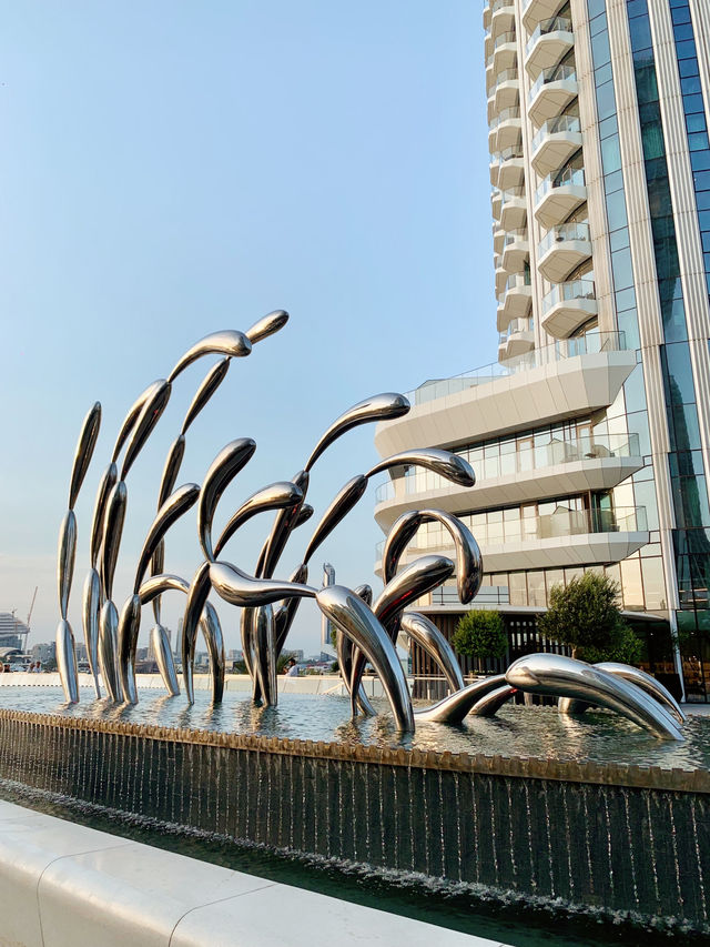 Skyline in Bloom: Dubai’s Dreamiest Sunset Spot