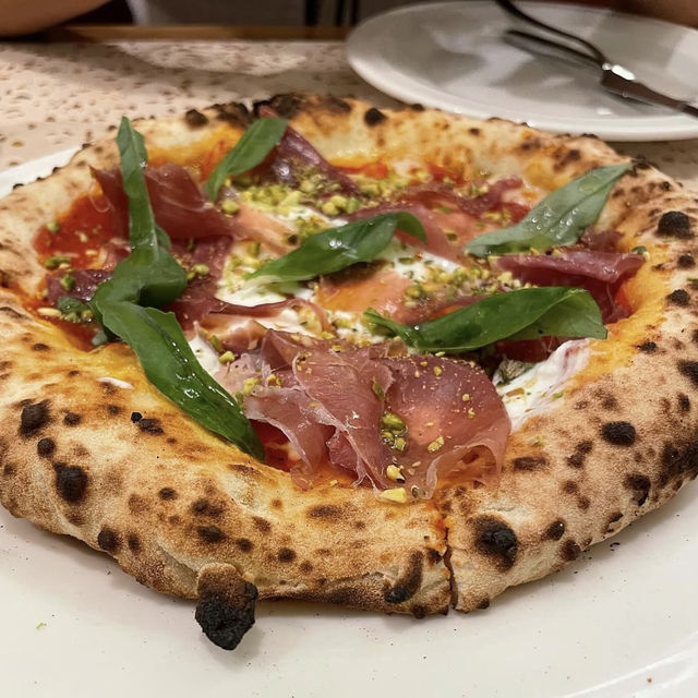 50時間以上発酵させたピザが美味しいシンガポールのレストラン