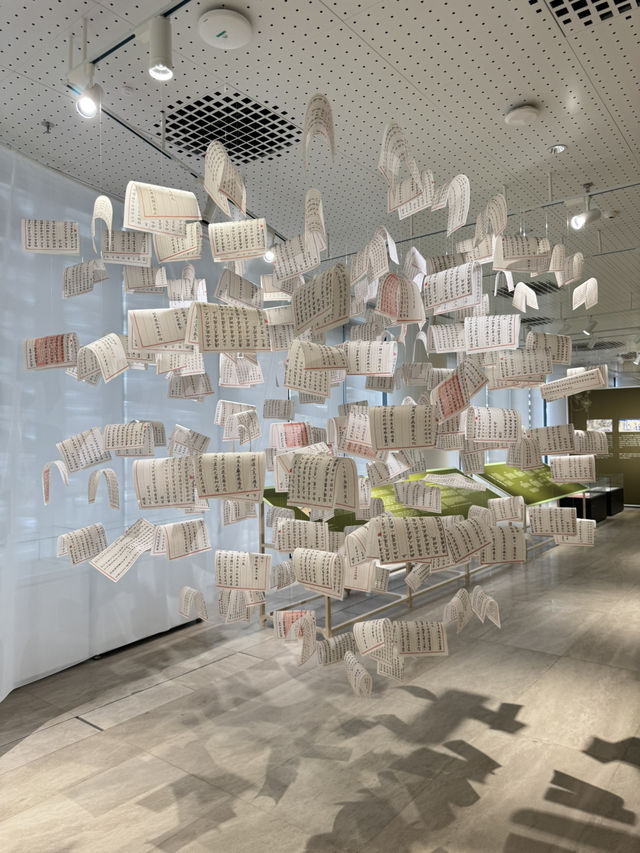 【深圳圖書館北館】 可以眼睇、手摸、仲可以用鼻聞的文學展