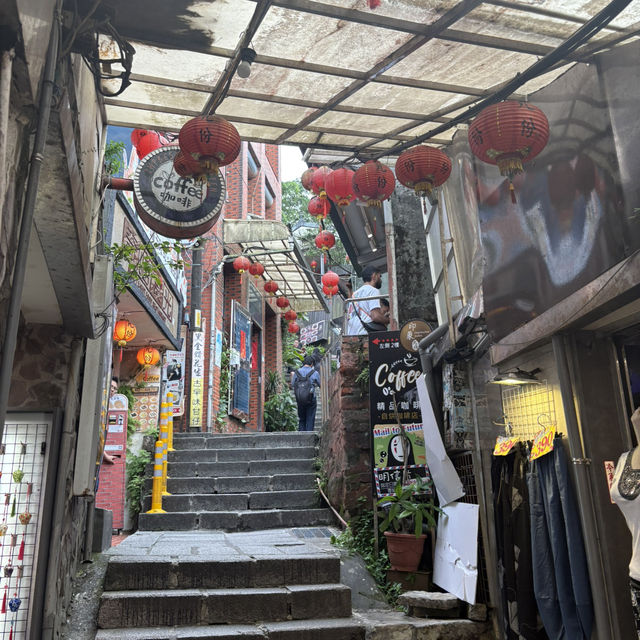 Jiufen Old Street ✨🏮 ที่เที่ยวสุดฮิตในไทเป