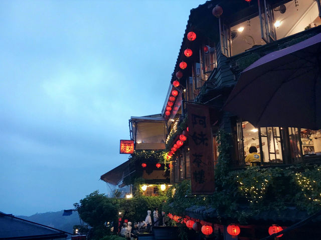 เดินเล่นตลาดโบราณ Jiufen