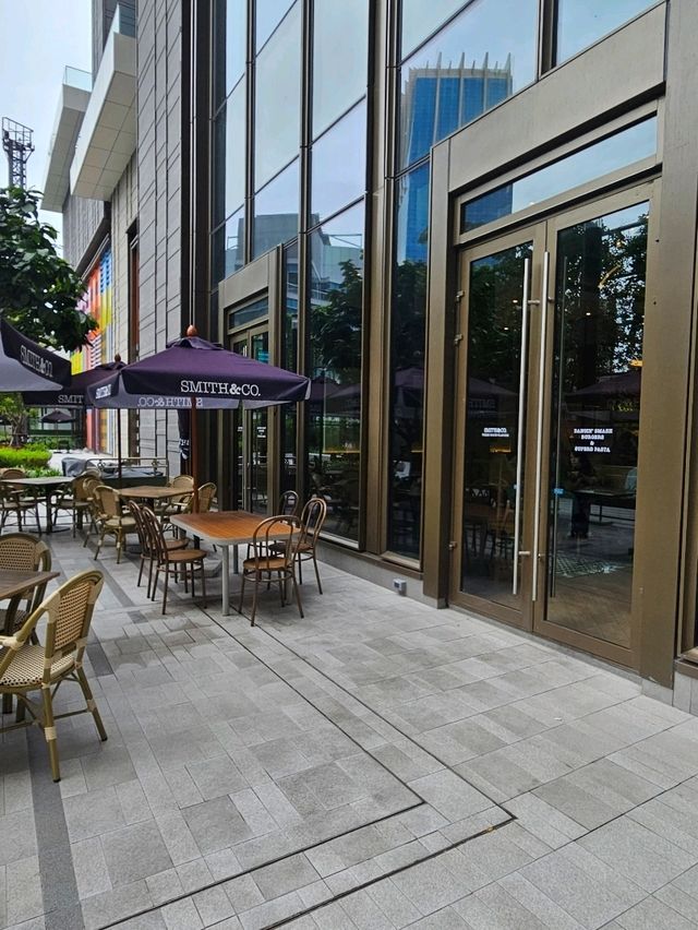 Smith&Co.  Brunch Vibes ใจกลางเมือง