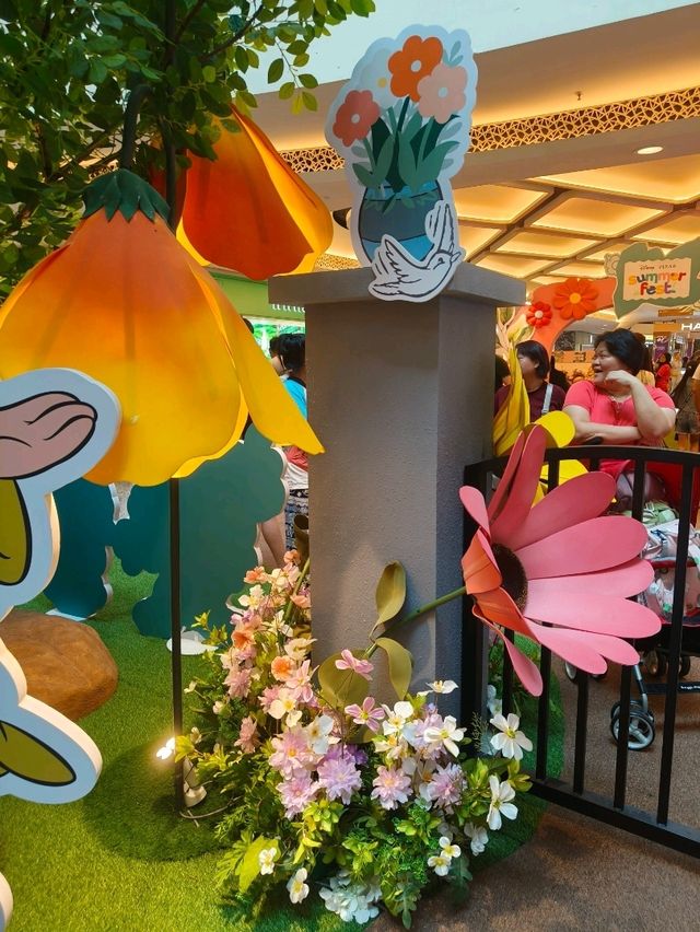 A Burst of Colour and Joy in Mid Valley!