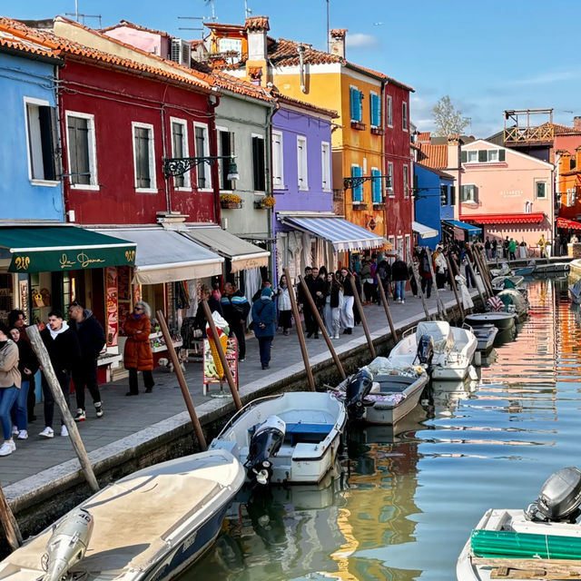 Just Next to Venice: An Underrated Little Water City... Treviso! 🤫🚤