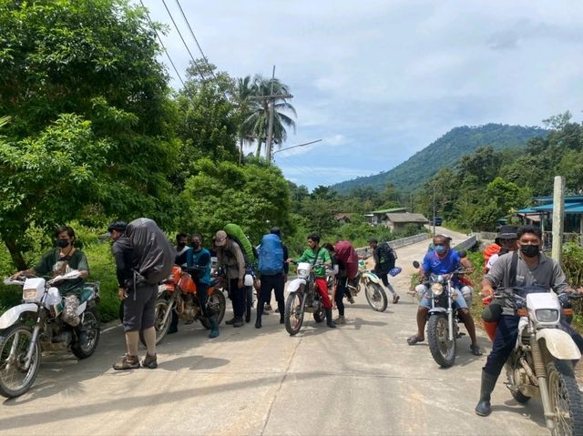เขาหลวงนคร ยอด1,800 เมตร จ. นครศรีธรรมราช