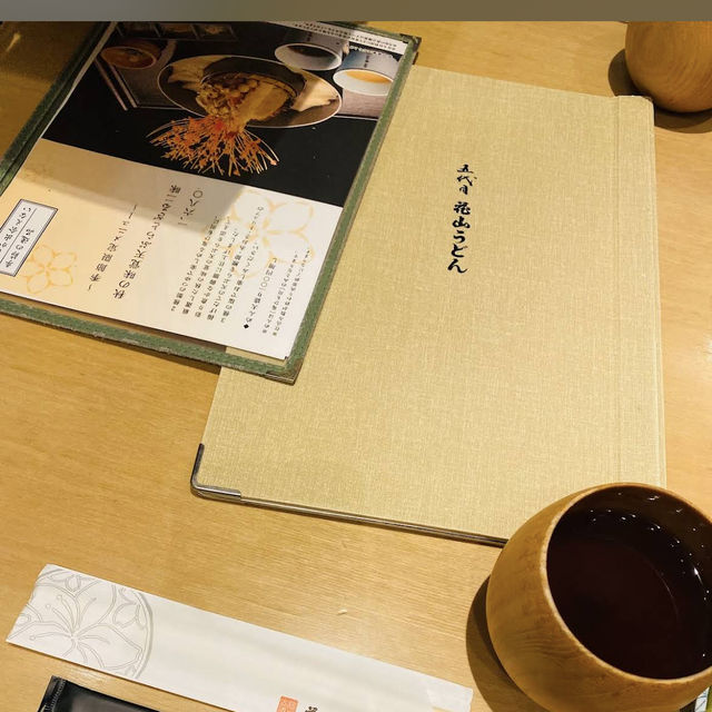 【東京/銀座🇯🇵】太すぎる麺‼️ 五代目 花山うどん