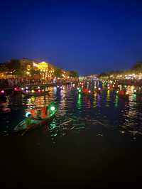 เดินเล่นในเมืองเก่าฮอยอัน