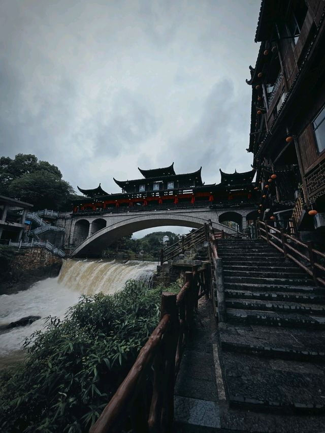หมู่บ้านโบราณฟู่หรงเจิ้น