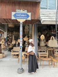 ถนนช้างม่อย เชียงใหม่ 🪅
