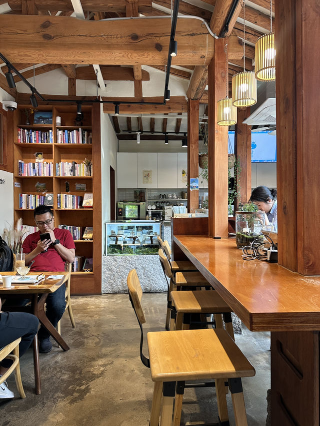 🏡 안국 한옥카페 수달 후기 🌿