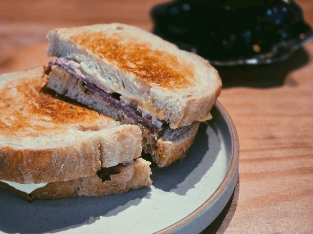潛藏在單車店內的cafe