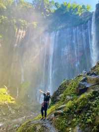 Tumpak Sewu: A Thousand Falls, One Unforgettable View 🌊⛰️