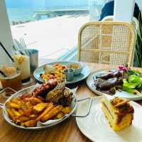 Garden Bites & Chill Vibes: Lunch at Yard & Co