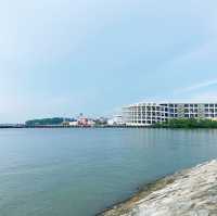 Breezy Escapes at Pasir Ris Beach 🇸🇬