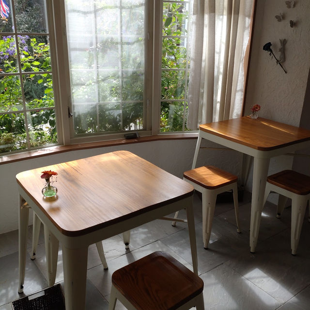 BLUE MOON CAFE（ブルー・ムーン カフェ）