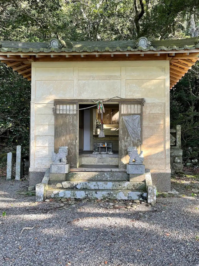 【海に続く神秘の鳥居⛩️阿古師神社で“祈りの絶景”に出会う】