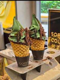 📍Sweet Moments at Genting Highlands 🍦 Indulging in a Godiva Ice Cream Dream!