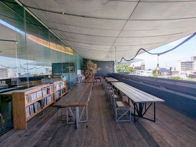 和歌山市 | BRING BOOK STORE 美術館的書香咖啡店