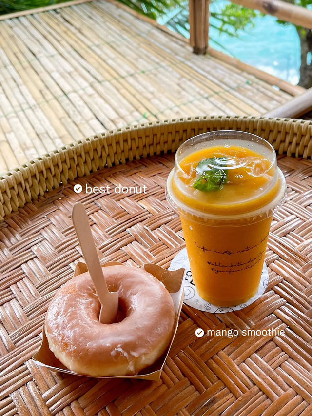 เสื่อผืน หมอนใบ | คาเฟ่สไตล์แคมป์ริมทะเลภูเก็ต 🤍🌴