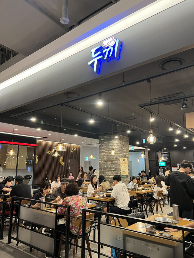 현대 프리미엄 아울렛 스페이스 원의 식당들과 시설