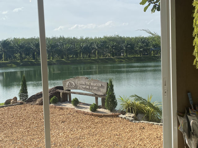 Lake villa cafe @behind the mountain สงขลา