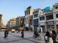 Guangzhou’s Twin Shopping Streets: Style Meets Tradition